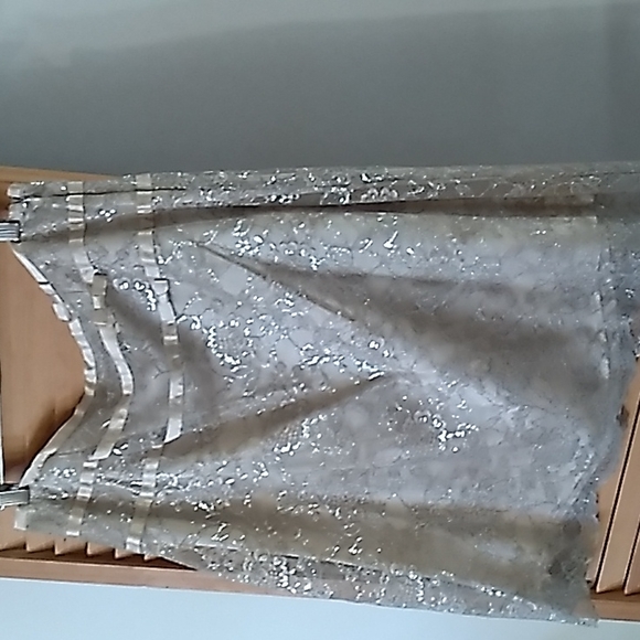 90s Vintage, Context, Gold Lace, Skirt, beautiful - Picture 1 of 11